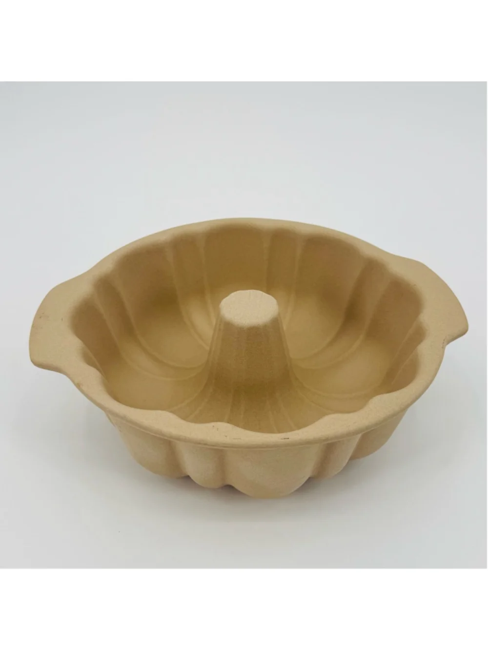 Pampered Chef Heritage Stoneware Fluted Bundt Pan One Size